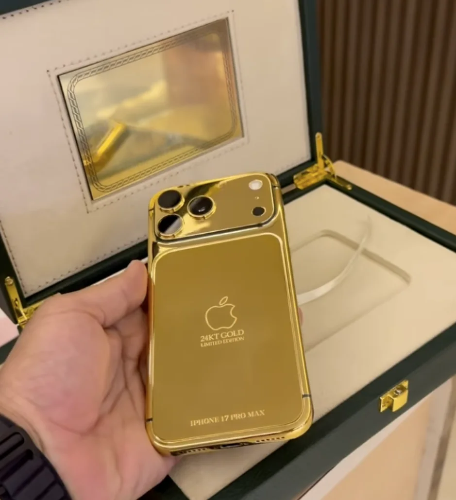 Customized iPhone owned by a client from Italy